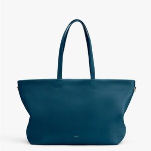Cuyana Classic Easy Zipper Tote